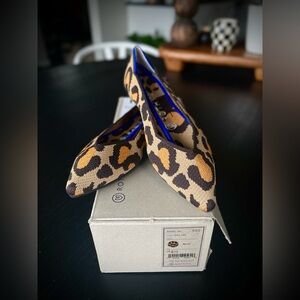 ROTHY’S The Point in Big Cat, Size 6.5